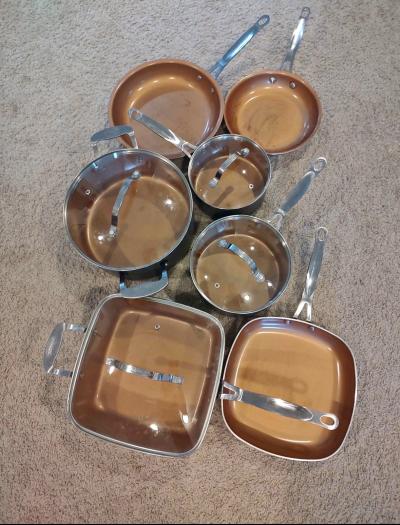 Gold pot set good condition