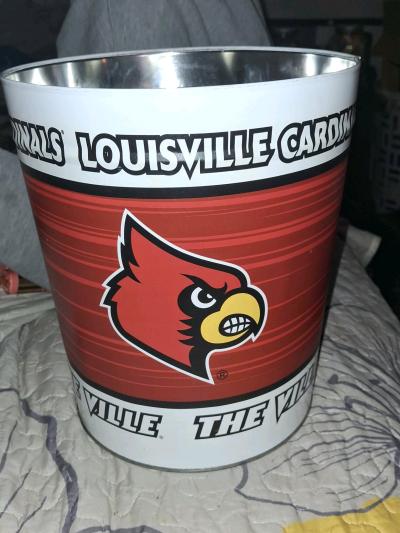 Louisville Cardinals trash can