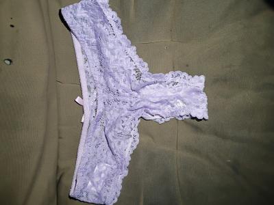 A New Sexy Womans Purple Lace Lingerie Outfit Set - Thumbnail 4