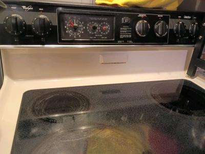 Whirlpool electric range - Thumbnail 2