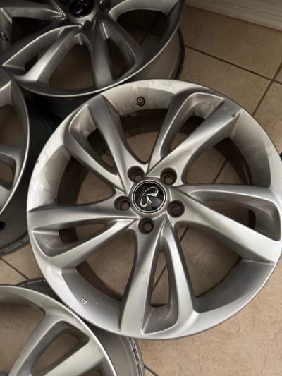 2019 Infiniti QX30 OEM Original Rims - Thumbnail 5
