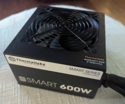 Thermaltake Smart Series 600W Power Supply - Thumbnail 2