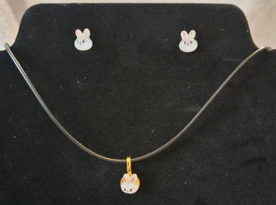 Handmade Stray Kids Lee Know Earrings and Necklace
