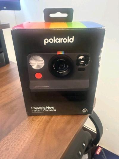 Polaroid Now Instant Camera  Barely Used  Original Box