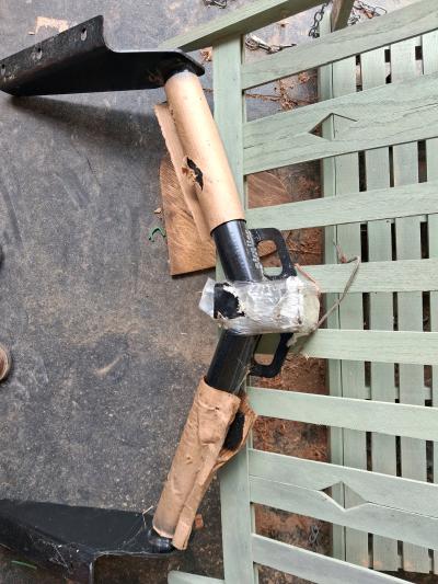 Trailer hitch reciever - Thumbnail 3