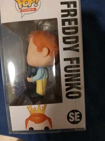 2019 Freddy funko pop Character - Thumbnail 4