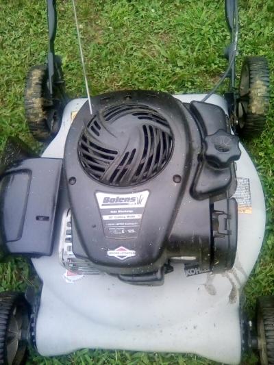 Huskee Kohler an bolens push mower - Thumbnail 2