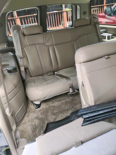 2002 Chevrolet Suburban - Thumbnail 5