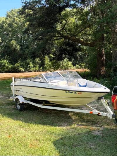 2005 Bayliner 175 Bowrider sport boat