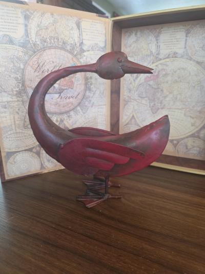 Vintage Metal Swan Statue 10 x 95 in pounded metal
