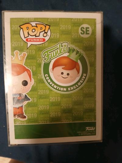 2019 Freddy funko pop Character - Thumbnail 5