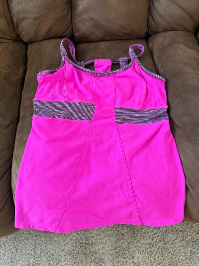 activewear tank top - Thumbnail 8