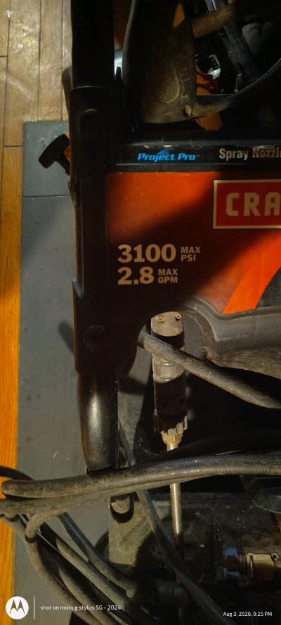 2200 Psi Craftsman Power washer - Thumbnail 3