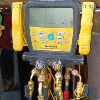 4                    This device is a Fieldpiece SMAN SM480V