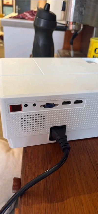 Yaber Y31 Projector 1080p 8000 Lumens LCD White - Thumbnail 3