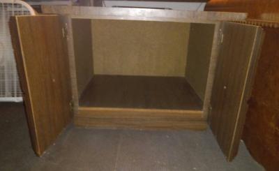 Vintage brown wood cabinet with 2 hinged carved wood doors - Thumbnail 3
