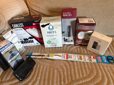 bundle of home goods - Thumbnail 2
