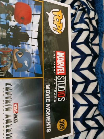 redskull and captain America funkos - Thumbnail 11