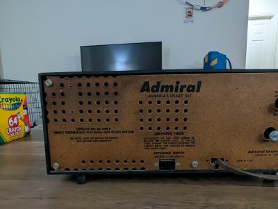 Admiral Tube Clock Radio midcentery 1950s - Thumbnail 4