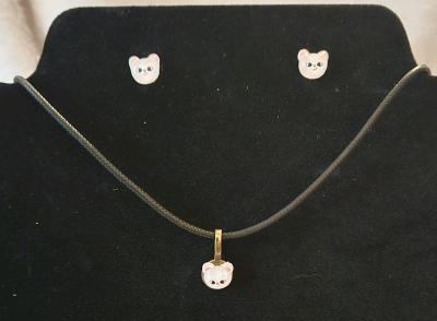 Handmade Stray Kids Hyunjin Earrings and Necklace