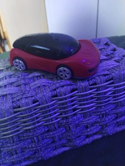 RED SPORTS CAR MOBILE PHONE REMOTE CONTROL HOLDER - Thumbnail 2