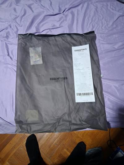 fear of God essentials hoodie size L - Thumbnail 3