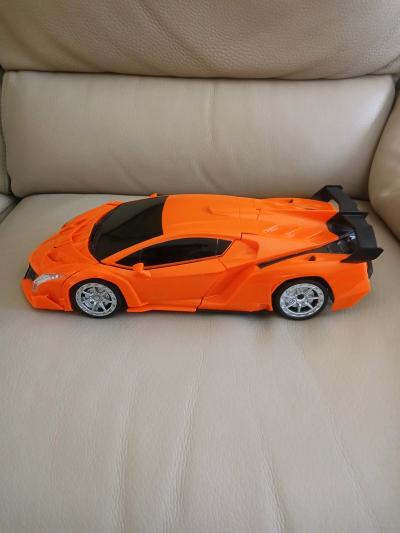 Toy car bundle orange car can turn into a robot - Thumbnail 5