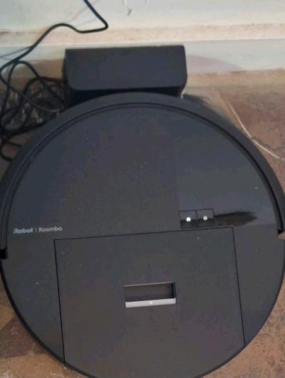 iRobot Roomba 205 DustCompactor Cordless Vacuum