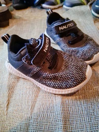 boys size 4 nautica - Thumbnail 2