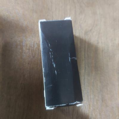 A very good 24GHz wireless microphone it includes a charger - Thumbnail 2