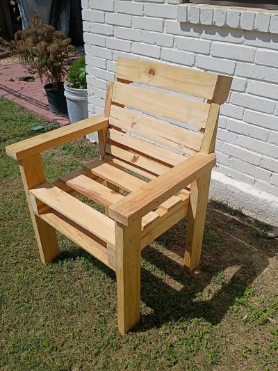 RUSTIC BENCHES