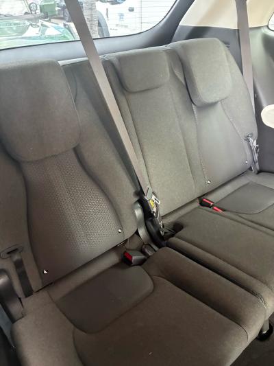 2022 Kia Carnival LX FWD - Thumbnail 6