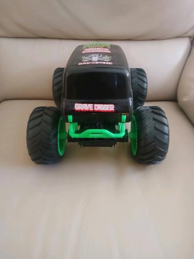 Toy car bundle orange car can turn into a robot - Thumbnail 3