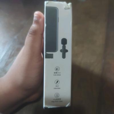 A very good 24GHz wireless microphone it includes a charger - Thumbnail 10