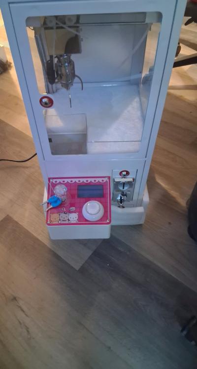 claw machines for all your family gatherings