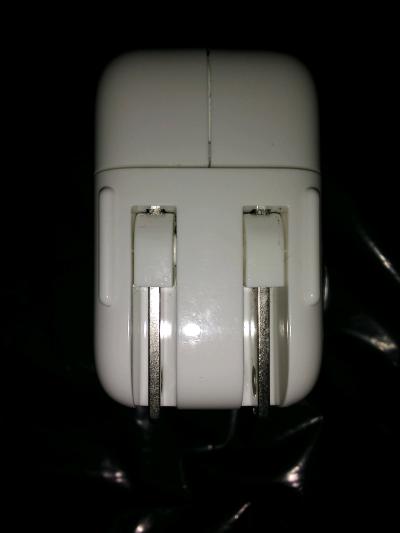 Apple 10W USB A Power Adapter - Thumbnail 4
