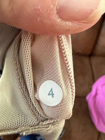 2 lululemon tanks - Thumbnail 10