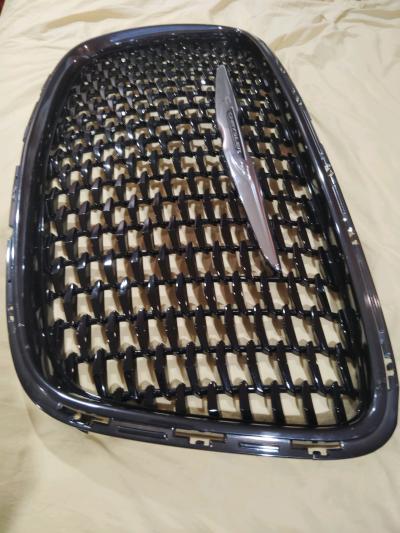 2017chrysler grille convertible 300 - Thumbnail 4