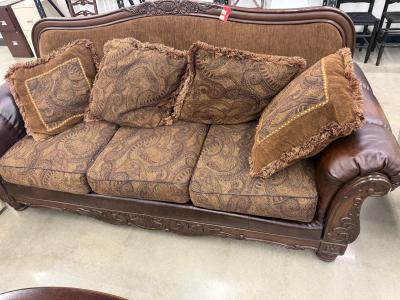 brown leather couch perfect condition