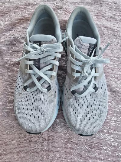 tenis deportivos muy buen estado