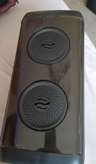 Bluetooth Speaker Read description
