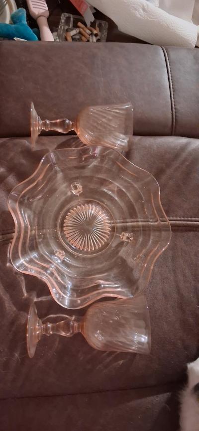 This is a vintage Fenton Line 100