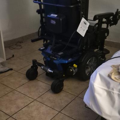 bariatric Electric wheel chair - Thumbnail 9