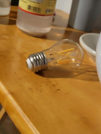 lightbulbs 3 large and 1 small - Thumbnail 2