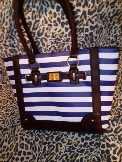 Bulldog womens conceal and carry purse - Thumbnail 2