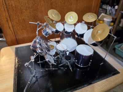 Miniature handmade model drum set - Thumbnail 3