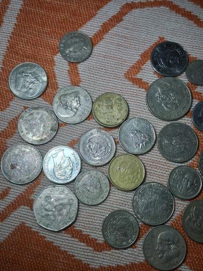 OLD PESOS 60s thru 90s - Thumbnail 4