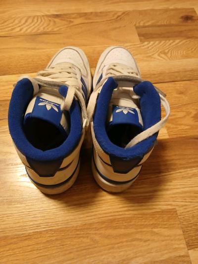 Shoes Adidas brand - Thumbnail 2