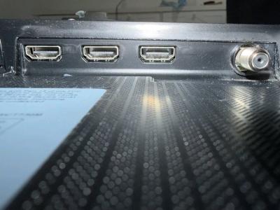 Large Flat Screen TV Wall Mounted - Thumbnail 6