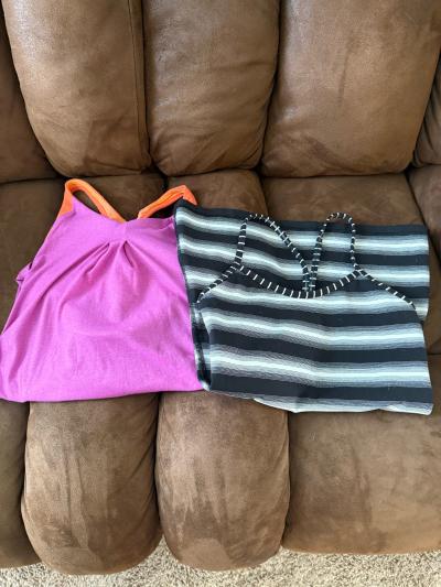 2 lululemon tanks